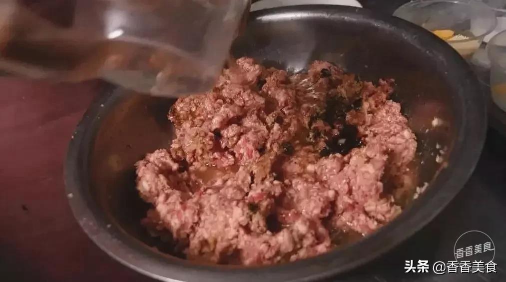 从夜市摊追到小门店,吃过这家南方锅贴才懂为什么