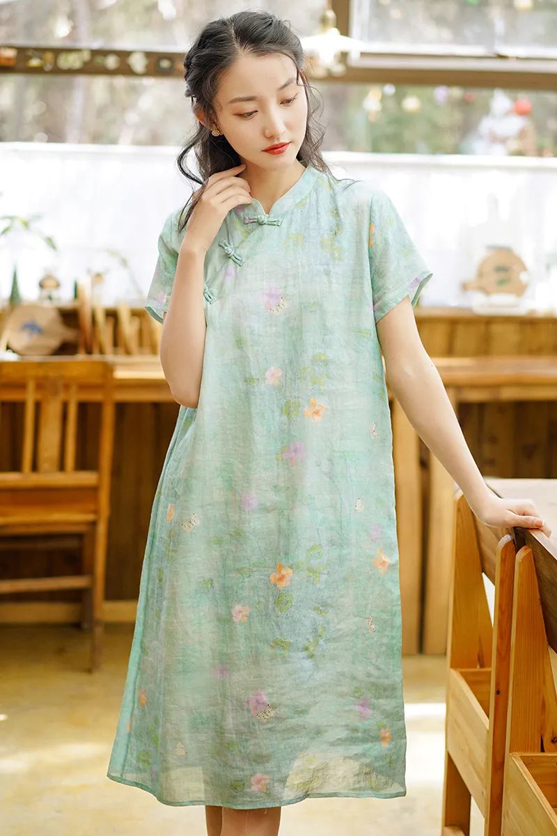 穿苎麻大气从容之美,穿一袭香云纱尽显古典韵美