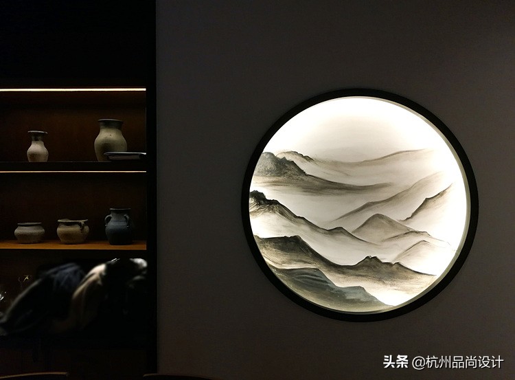 餐厅灯光怎么布置才好看,灯光氛围营造高级感与舒适感