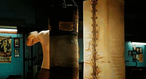 老婆和别的男人在一起了怎么办,老婆和别的男人暧昧或出轨了怎样