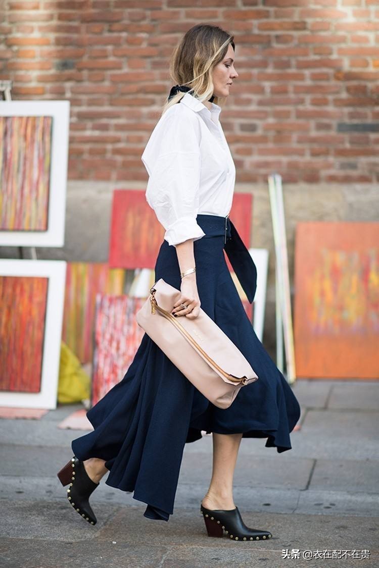 刘雯倪妮穿衣风格,今年很火的叠穿法