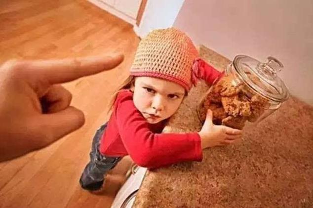 孩子在超市偷东西该怎么处理,小孩在超市偷东西该怎么办