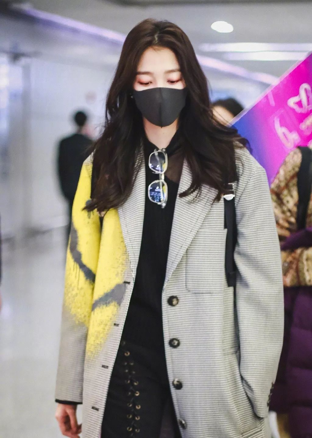 周洁琼代言的运动鞋子,周洁琼鞋