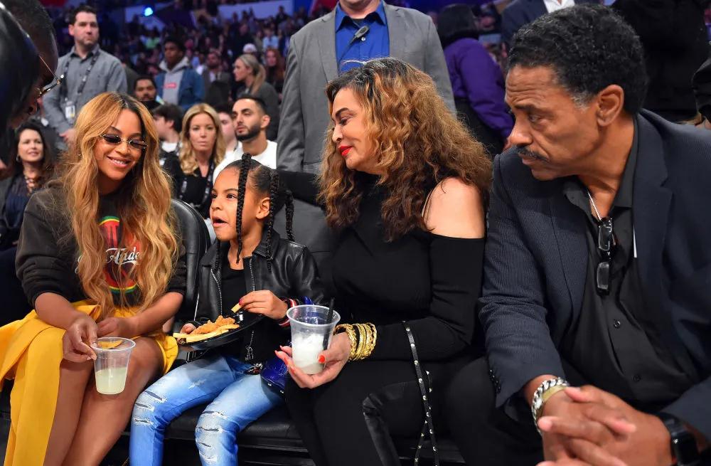 碧昂丝和女儿最新视频,碧昂丝和女儿2018格莱美