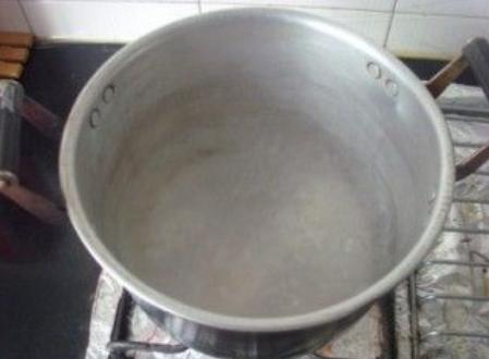 为什么虾焯水后肉质不好,做出来的虾尾有腥味怎么补救