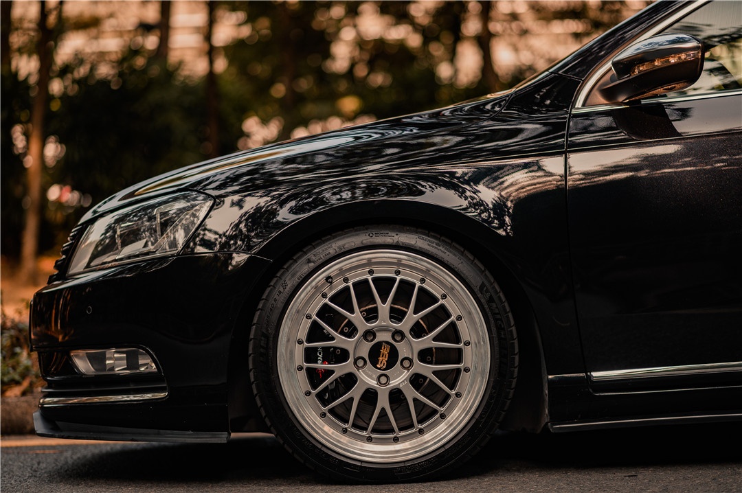 迈腾旅行外观改装,迈腾旅行车内饰改装