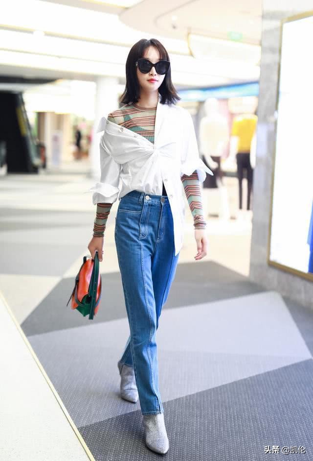 蓝盈莹制服身材照,蓝盈莹街拍露脐装