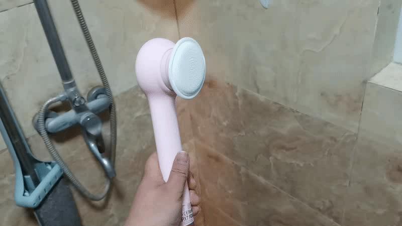 一个人完成洗澡挫背按摩打泡泡,inFace沐浴仪就是这么豪横