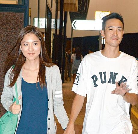 曾志伟小儿子结婚了吗,曾志伟年轻时候和他儿子照片对比