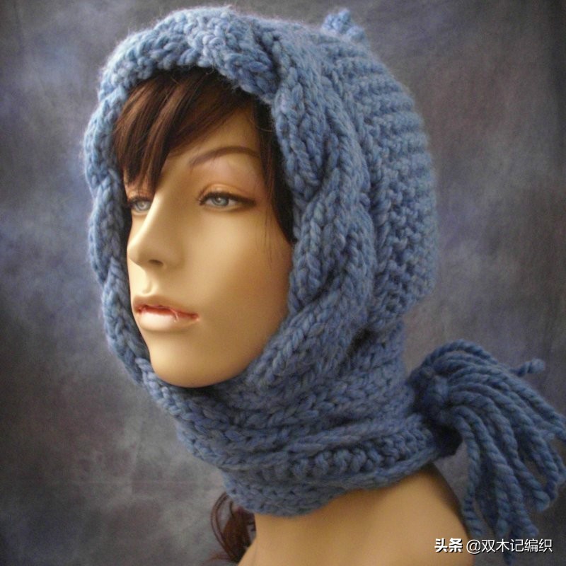 今年最流行有帽子的围巾,最新款式的帽子围巾