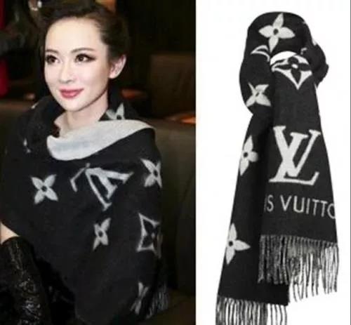 大牌围巾如何查真假,巴宝莉羊绒围巾真伪鉴别