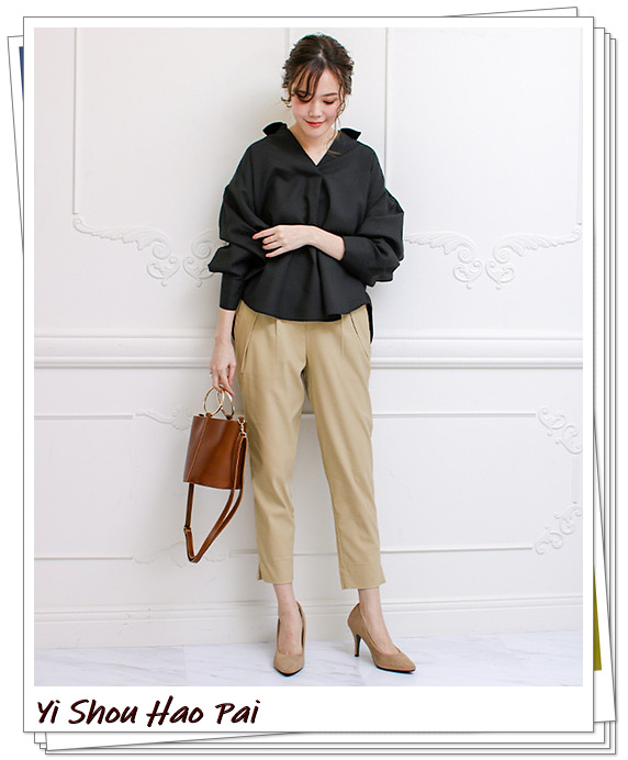 米色裤子的穿搭,米色的牛仔裤轻熟