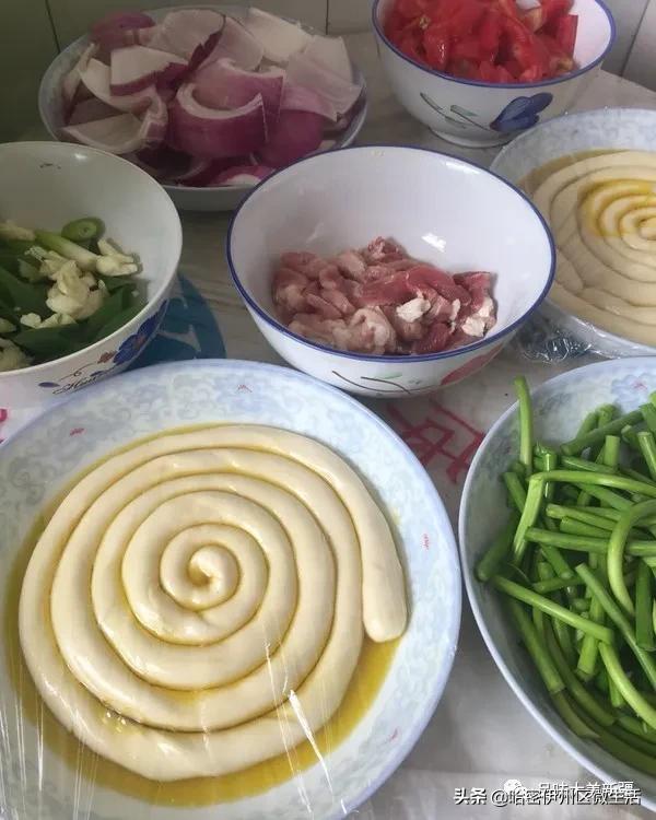 来听听*疆新**人怎么介绍*疆新**吧