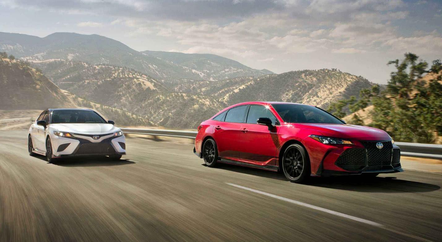 新款亚洲龙和凯美瑞哪个比较好,同级别的亚洲龙和凯美瑞对比