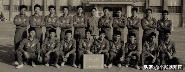 70年代中国足球什么水平,中国70年代足球球星过人