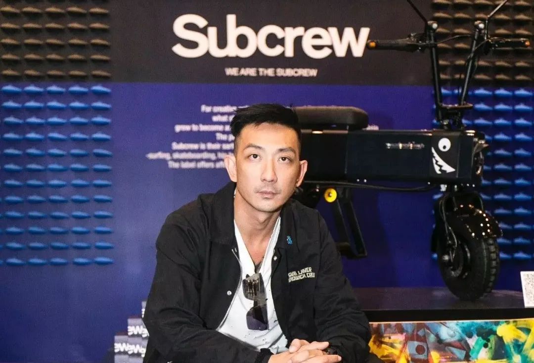 90年代的潮人,90后的卑微青春