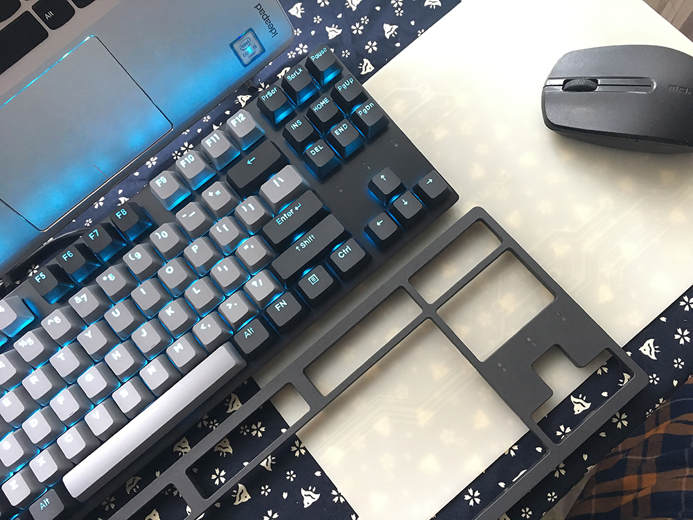 达尔优机械键盘a87茶轴,会转换的键盘