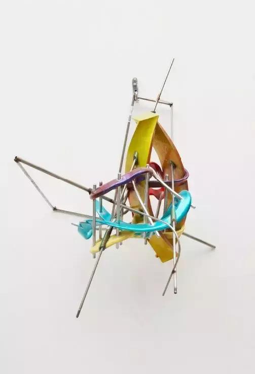 弗兰克斯特拉作品分析,弗兰克斯特拉高举旗帜