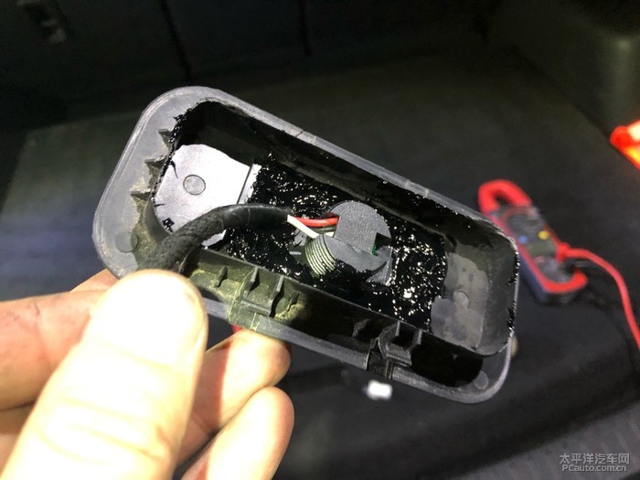 满意的静音电动尾门-门博士产品装车