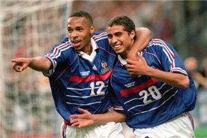 他曾是世界最强中锋之一,却因2次罚丢点球而成千古罪人