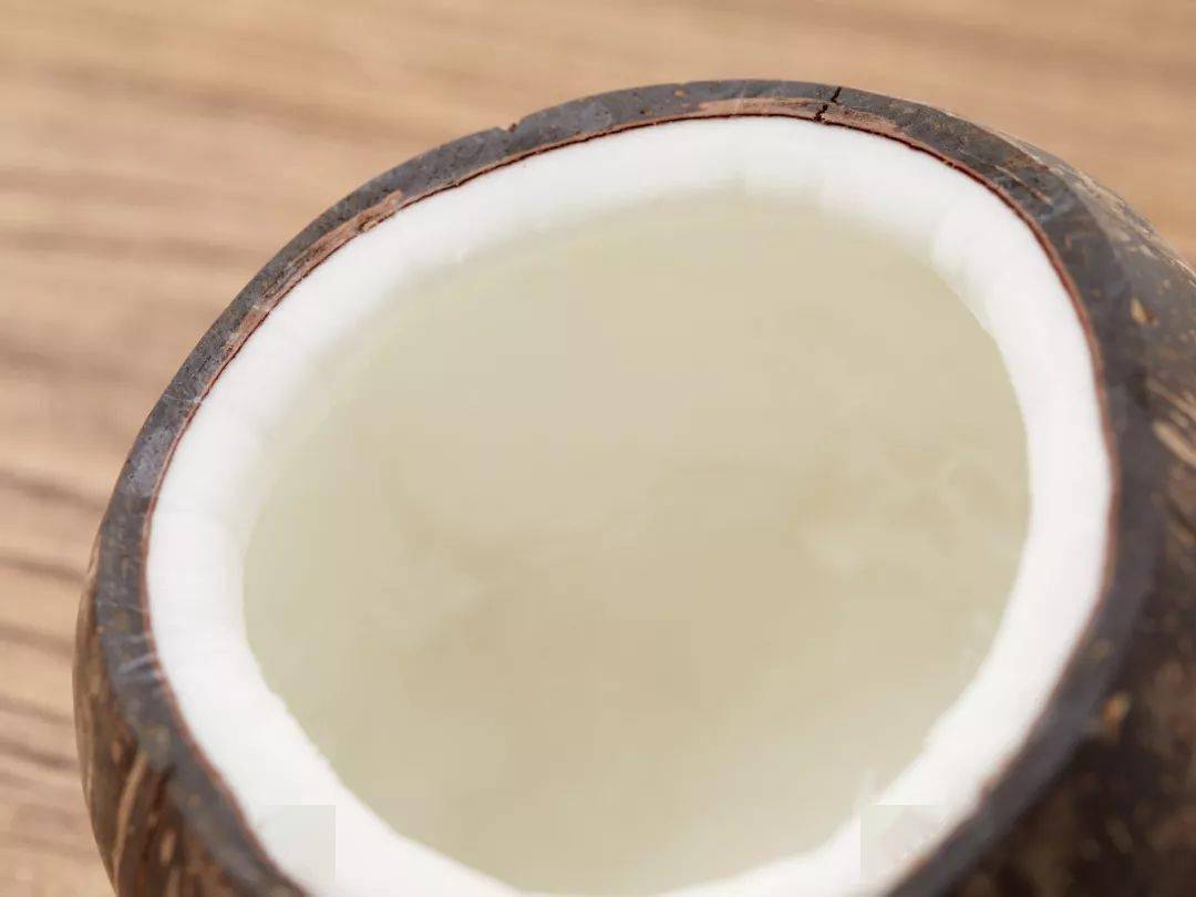 海南天然椰子汁好喝吗,正宗海南椰子鲜榨果汁