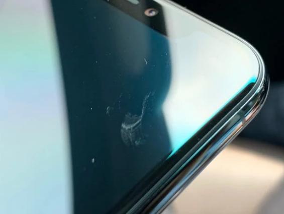 iphone11后盖玻璃算是人为损坏吗,iphone11玻璃耐刮吗
