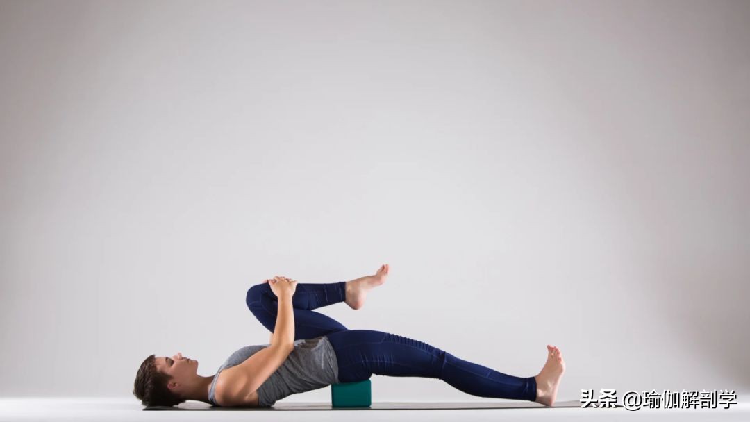 瑜伽中级序列60分钟带口令完整版,塑造大长腿瑜伽60分钟