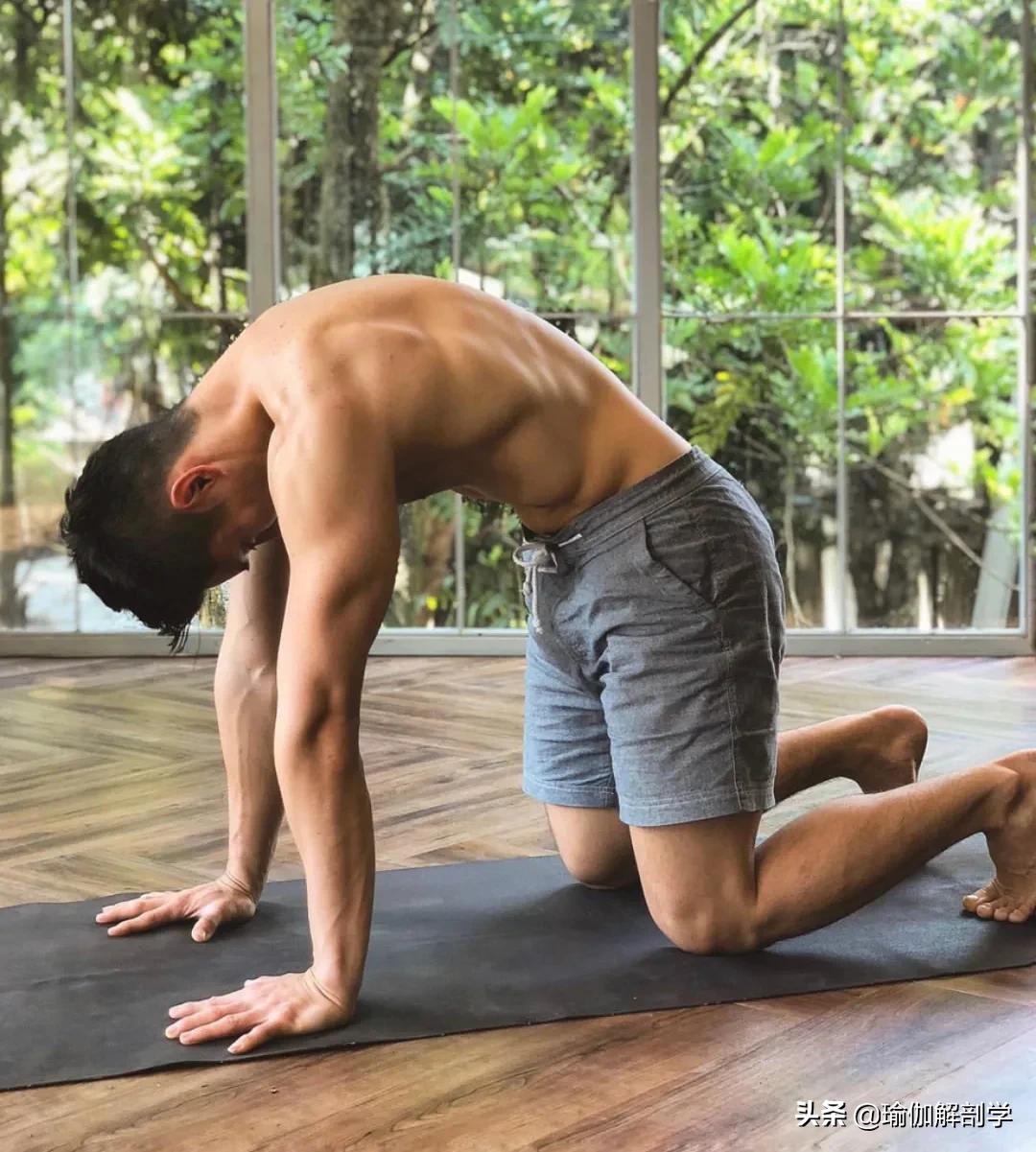 练瑜伽的男人的特点,经常练瑜伽的男人会有什么好处
