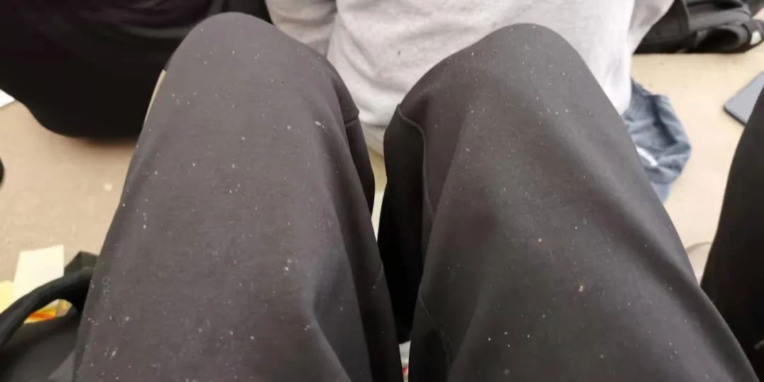 清华化工男足时隔11年再夺冠军！老博士泪洒现场激情解说大放送