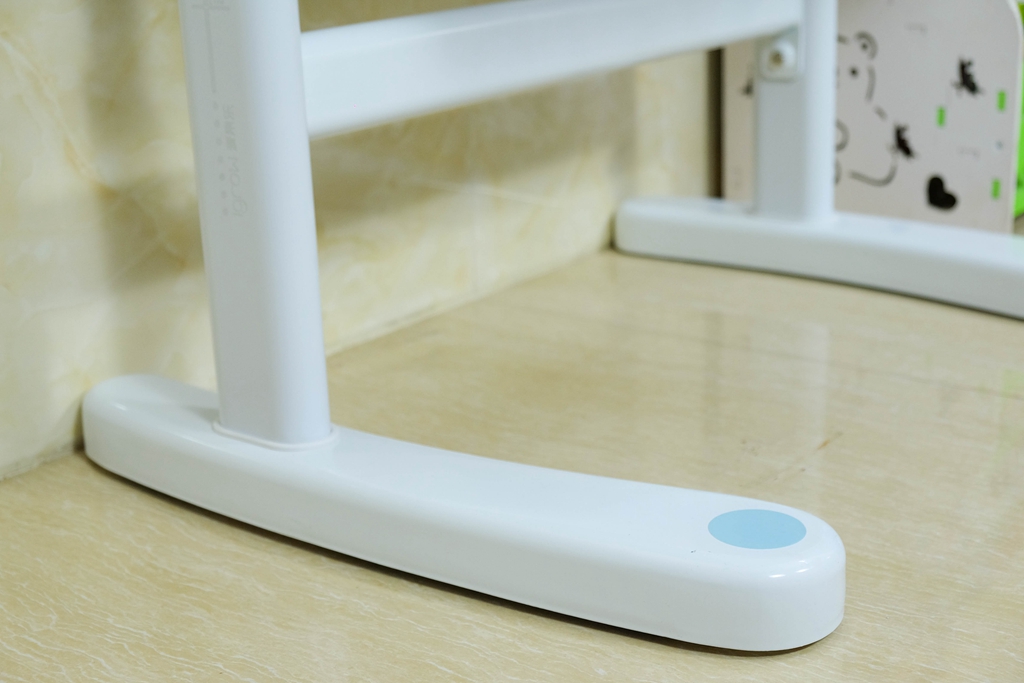 儿童简易爱果乐学习桌椅,爱果乐萌芽椅怎么样