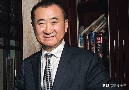 大佬不为人知的另一面:马云痛哭,王健林堵行长门、王兴九败一胜