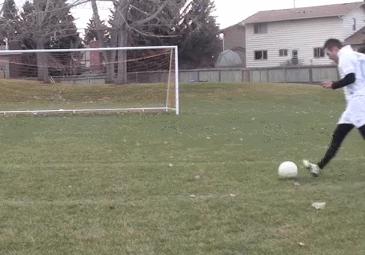 凌空抽射怎么练,弧线射门训练方法和技巧