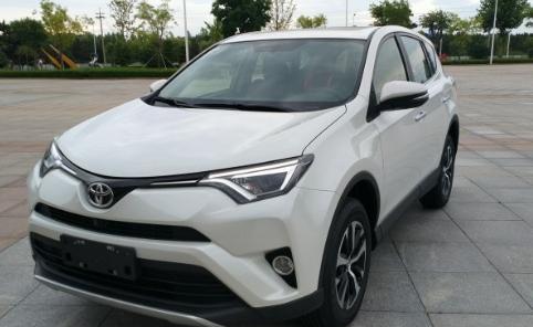 丰田荣放车子怎么开,丰田荣放行驶