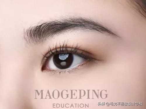怎么用睫毛夹刷睫毛,三分钟学会夹睫毛和刷睫毛