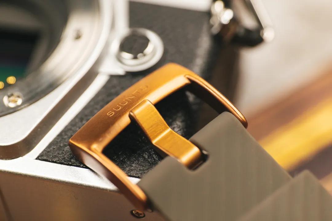 suunto手表哪个系列好,suunto颂拓7智能运动双系统手表