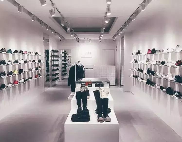 上海哪里可以买新款鞋,在哪里可以买便宜球鞋