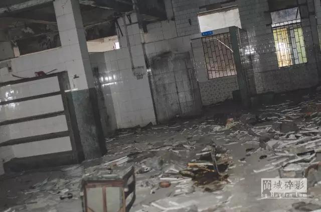 在新会城的中心，有一座时光的废墟