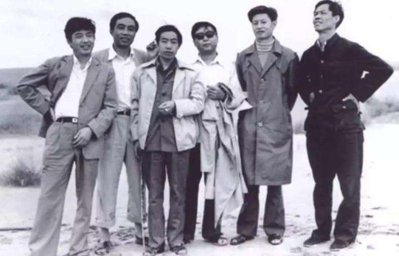 路遥最后的葬礼,42岁路遥离开的原因