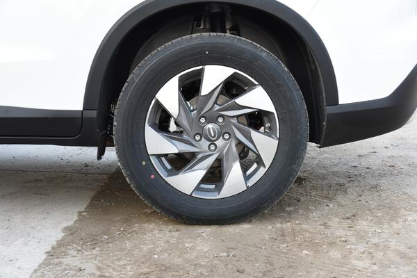 传祺gs42.0t动力,传祺gs4plus1.5t时速120转速多少