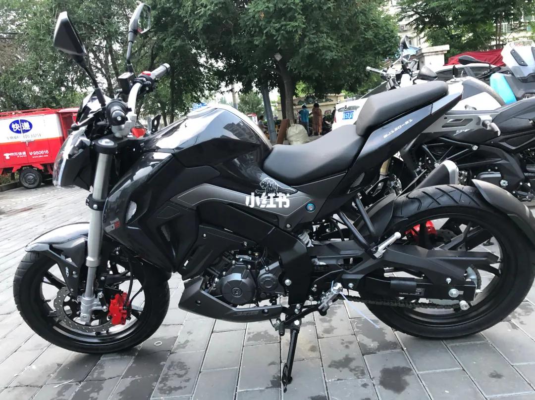 贝纳利小迅龙摩托车,贝纳利小迅龙150值不值得入手