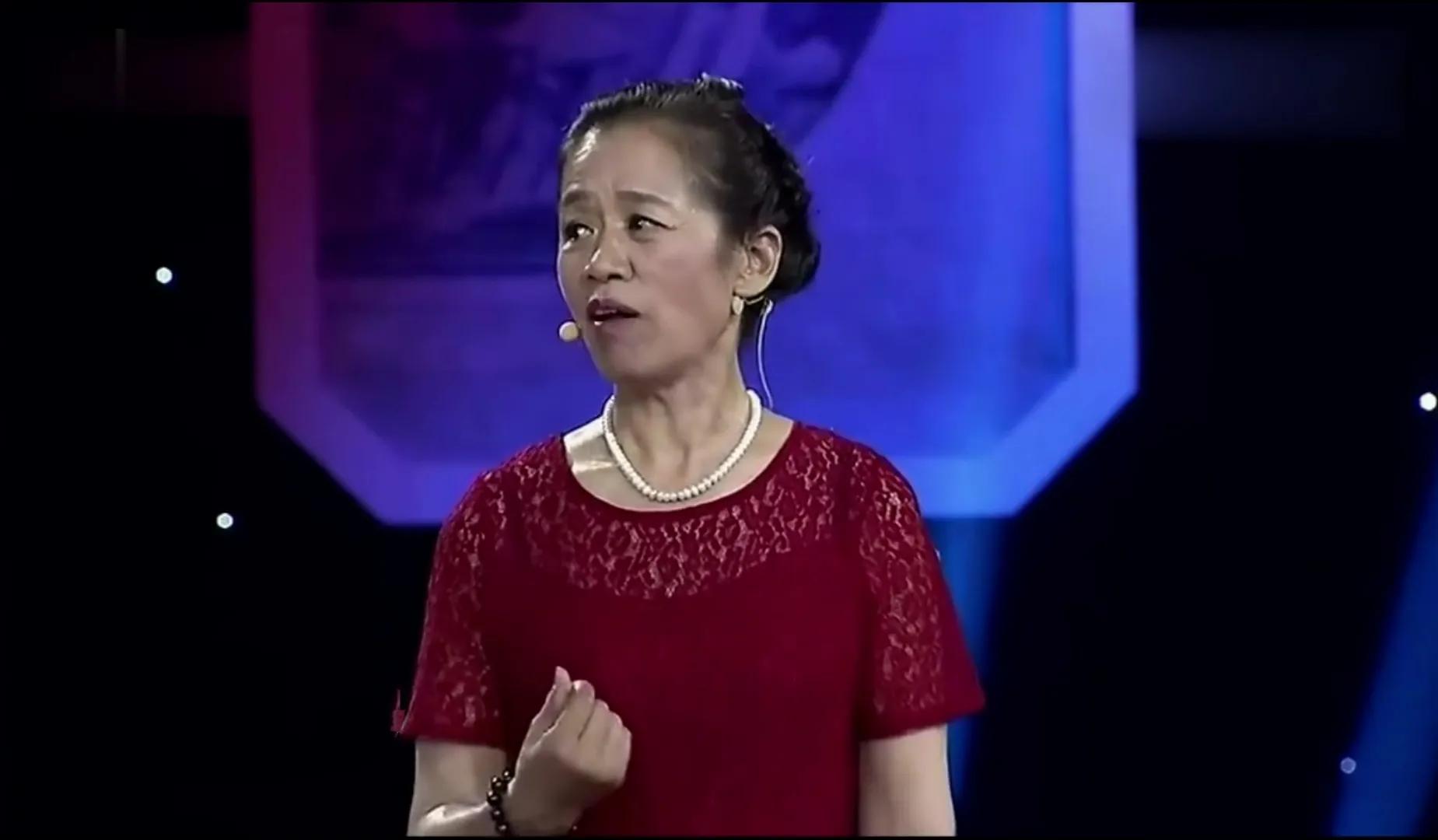 女婿送的手镯去鉴定,女婿偷偷买古董丈母娘拿去鉴宝