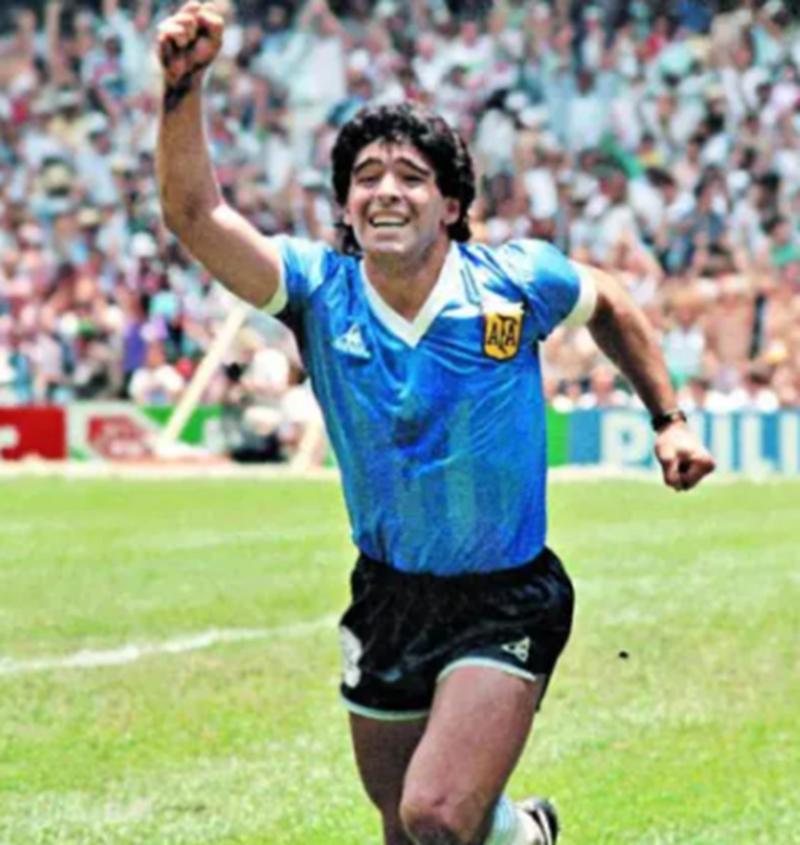 1987年,*小平邓**邀马拉多纳来中国被索天价出场费,这是怎么回事?