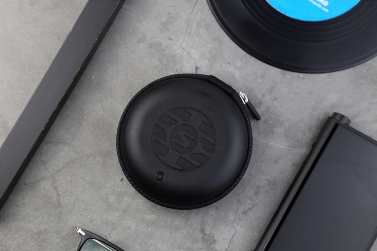 aonic215评测拆箱,aonic215评测