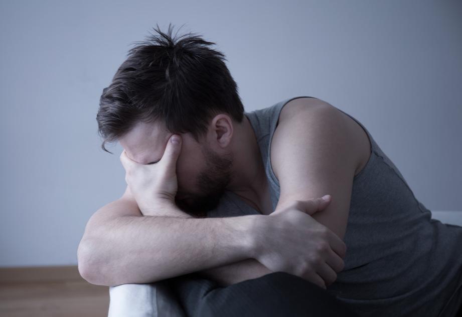 如何面对深夜不眠的折磨？一要调整心态，二要坚信睡眠可以恢复