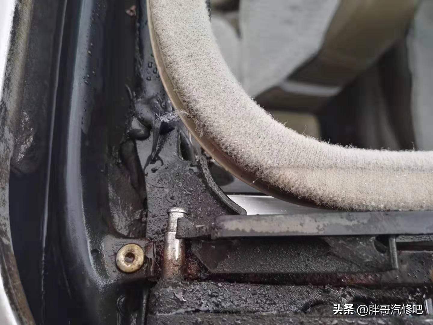 天窗清洗漏水,天窗漏水去4s算是保养还是维修