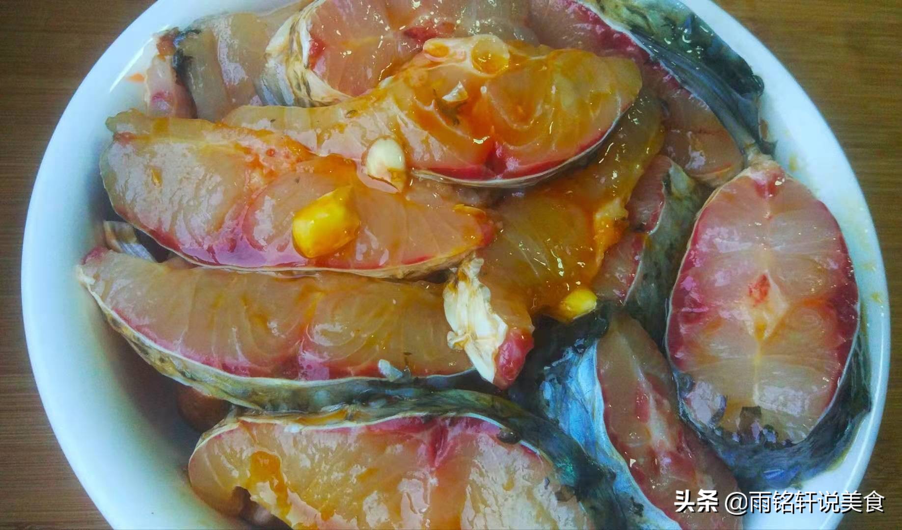 一斤多点的草鱼怎么烧才好吃,这才是正宗的草鱼做法