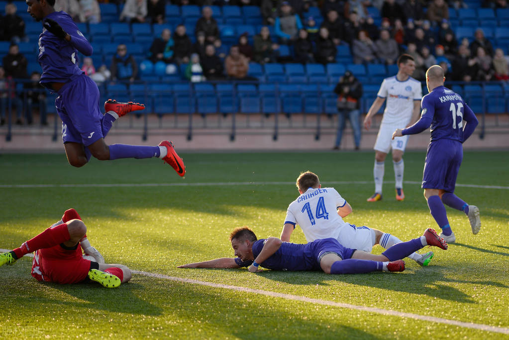11月20日足球竞彩推荐实单,竞彩今日足球前五场推荐分析