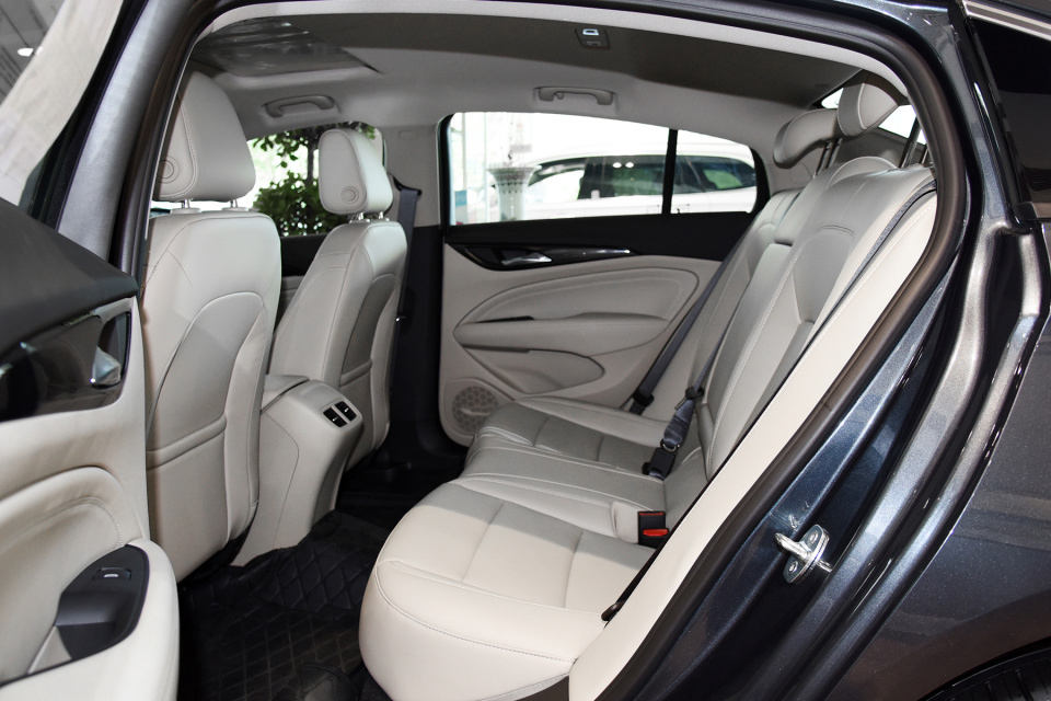 别克君威跌破16万元,别克君威销量为什么下滑