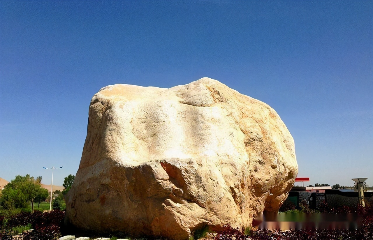 古浪县的巨石,古浪县城的大石头