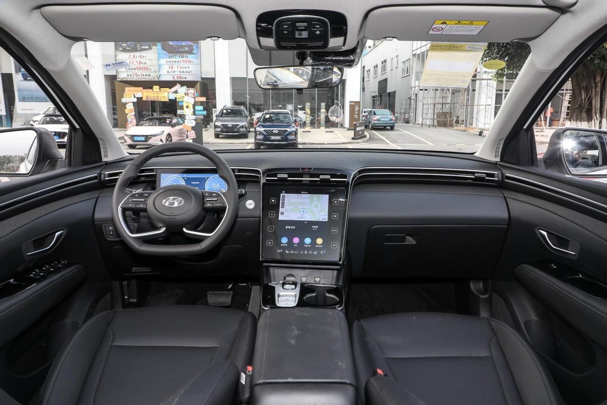 第五代途胜l的超长轴距版本,第五代途胜l两驱豪华版配置